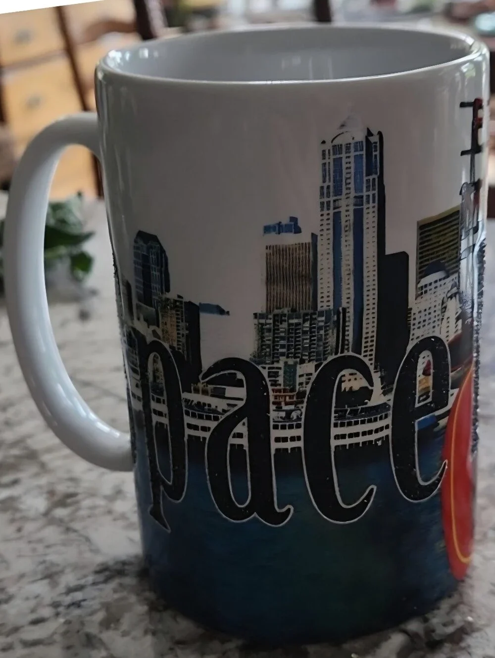 Americaware Mug made for the Spaceneedle 18 oz Full Size